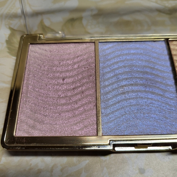 Milani Eye & Face Palette Bundle - Picture 10 of 16
